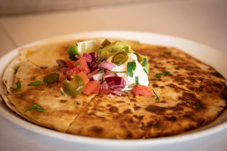 QUESADILLA DE POLLO